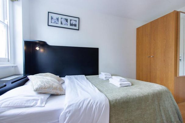 A beautifully presented studio apartment located on the second floor in Euston, London NW1 - Photo 1