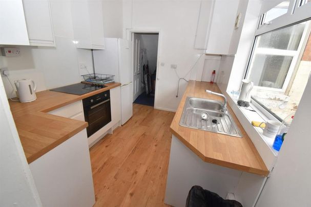 4 bedroom house to rent - Photo 1