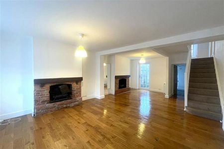 3 bedroom semi-detached house to rent - Photo 3