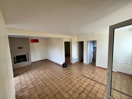 Location maison 4 pièces, 77.00m², Puy-l'Évêque - Photo 4