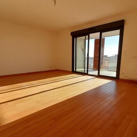 Location Appartement 4 pièces 103m² DIJON 21000 - Photo 1