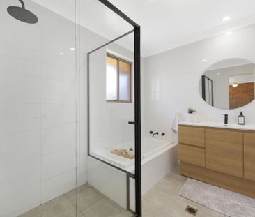 Modern Spacious Townhouse - Water Included - Photo 5