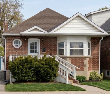 For Lease - 201 Celina Street Unit# Upper, Oshawa, Ontario - Photo 4