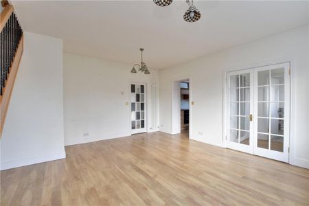 2 bedroom semi-detached house to rent - Photo 4
