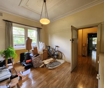 Flemington - Photo 5