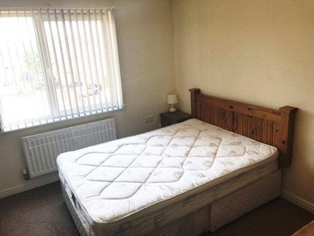 4 bedroom house to rent - Photo 3