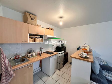 T2 avec grand balcon, piscine et parking - Quartier Bregille - Photo 2