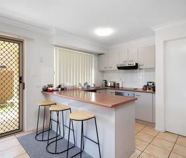 Modern Coastal Townhouse Offering Space & Lifestyle - Updated with ... - Photo 3