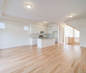 For Lease - 3087 Meadowridge Drive, Oakville, Ontario - Photo 4