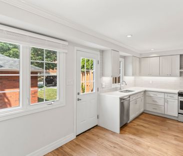 For Lease - 10 Bassett Boulevard Unit# 56, Whitby, Ontario - Photo 6