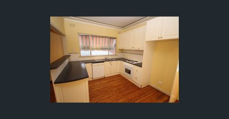 30 Northcott Parade - Photo 3