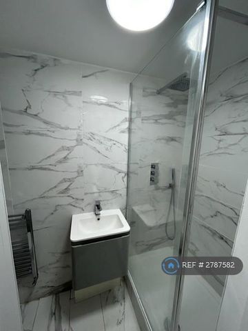 2 bedroom maisonette to rent - Photo 4