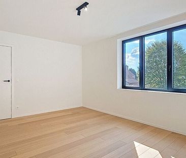 Woning te huur in Oostakker voor € 1.420 met 3 slaapkamers - Photo 2