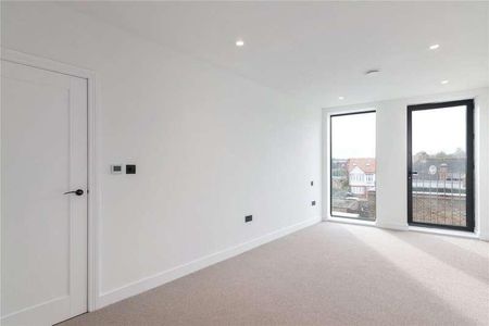 Novum Court, Cannon Hill Lane, London, SW20 - Photo 4
