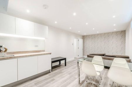 1 bedroom flat to rent - Photo 2