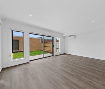 34 Jandakot, Point Cook VIC 3030 - House For Rent | Domain - Photo 1