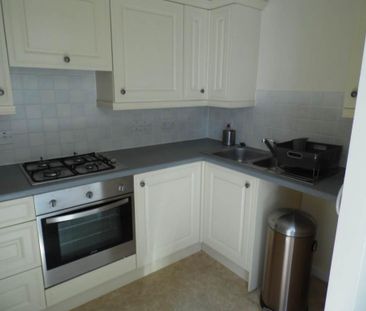 2 bedroom flat to rent - Photo 6