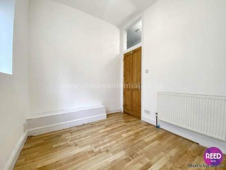 1 bedroom property to rent in Westcliff On Sea - Photo 3