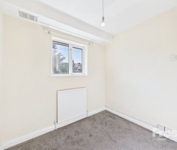 St Andrews Way, Slough, Berkshire,SL1 - Photo 4