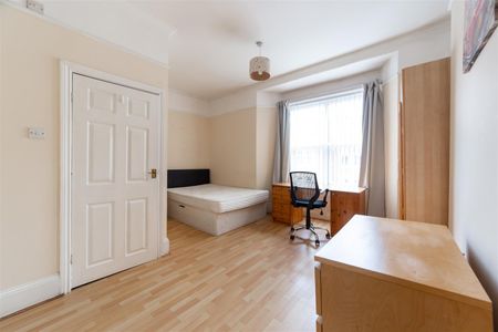 4 bed terraced house to rent in Ninth Avenue, Heaton, NE6 - Photo 4