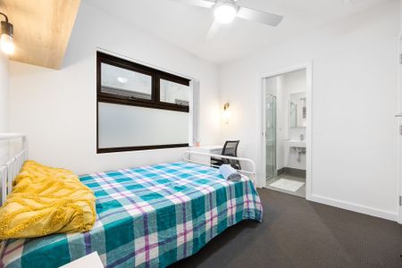 7-bedroom shared house / townhouse, Woodmere Avenue - Photo 5