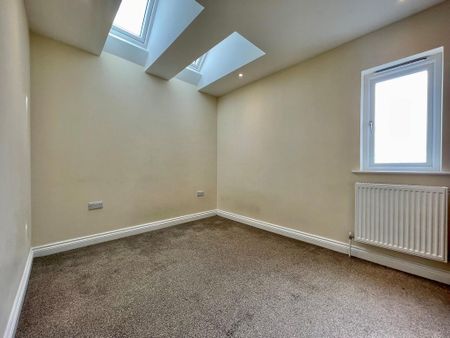 2 bedroom terraced house to rent - Photo 3
