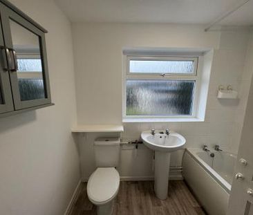 Omdurman Street, Swindon, SN2 - Photo 2