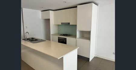 Location Location Location, 2 bedroom in the heart of Parramatta - Photo 5