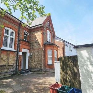 Parkside Road, Hounslow, TW3 - Photo 3