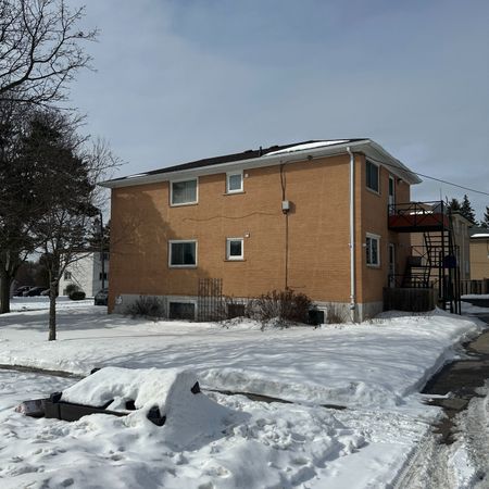 For Lease - 1061 Ravine Road Unit# 1, Oshawa, Ontario - Photo 5