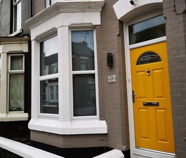 6 Bed Terraced House, Channell Road, L6 - Photo 2