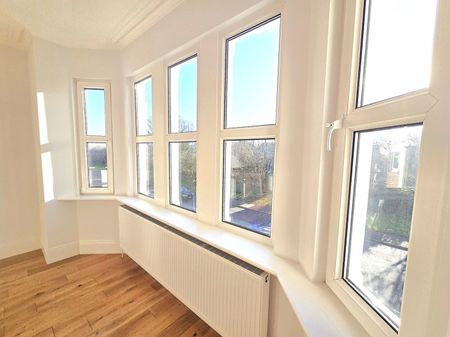 A 3 Bedroom Apartment Instruction to Let in Bexhill-on-Sea - Photo 5