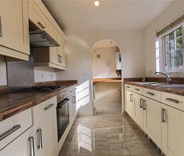 3 bedroom detached house to rent - Photo 6