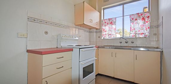 Great Location! - Photo 2