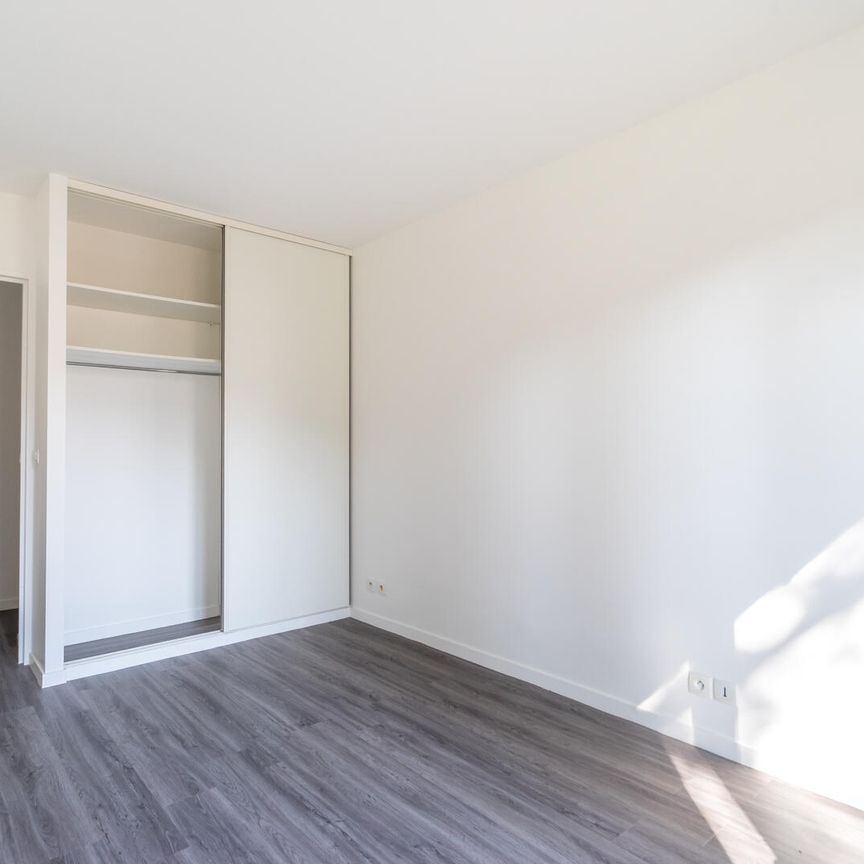 location Appartement F5 DE 108m² À VERSAILLES - Photo 1