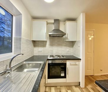 1 bedroom Flat To Let - Photo 4