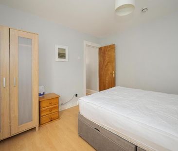 Flat 2, 5 Malone Avenue, Belfast, BT9 6EN - Photo 4