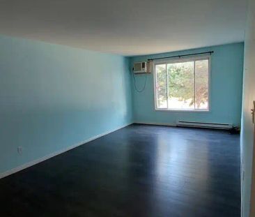 Killaly Suites — Upper 2 bedroom - Photo 4
