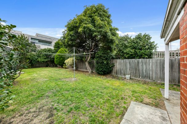 21 Bishop Street, Box Hill. - Photo 1