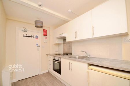 Studio to rent - Photo 3