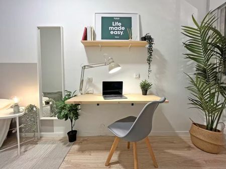 Carrer del Comte dUrgell, Barcelona, Catalonia 08011 - Photo 5