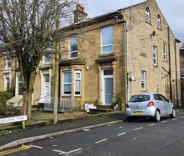 1 bedroom in a house share to rent - Photo 4