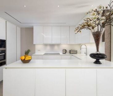 2 room luxury Apartment for rent in Marbella, Spain - Photo 3