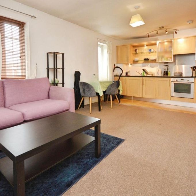 2 bedroom flat to rent - Photo 1