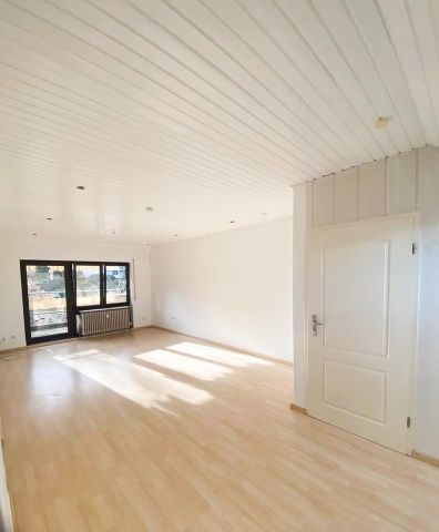 Schöne 2 ZKB Wohnung mit Balkon am Saarbrücker Schloss - Photo 4