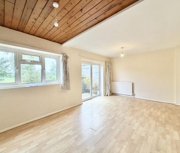 4 bedroom detached house to rent - Photo 5