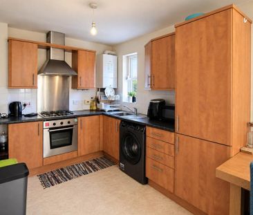 1 bedroom coach house to rent - Photo 3