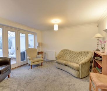 5 bedroom semi-detached house to rent - Photo 1