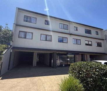 3 Bedroom Apartment in the Heart of Orewa - Photo 3