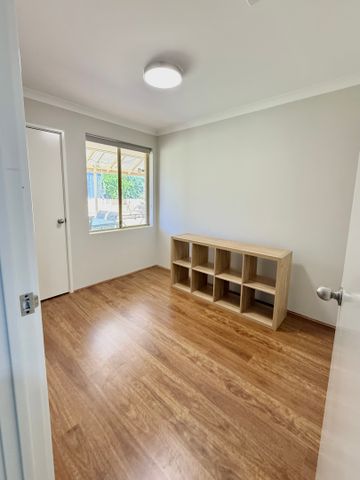 6 Carterton Place, Padbury WA 6025 - House For Rent | Domain - Photo 4